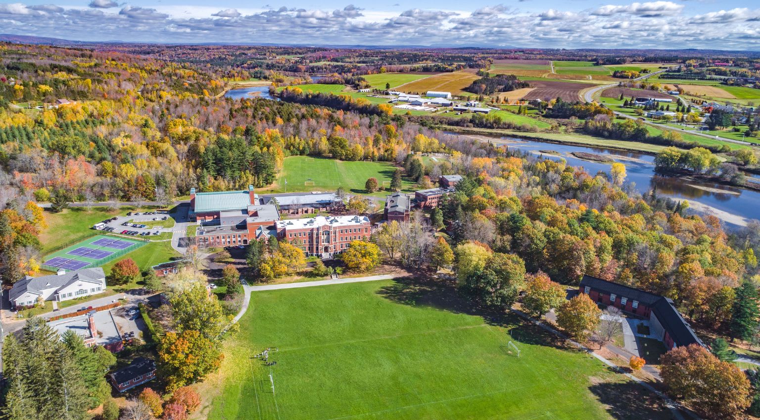 Bishop's College School (BCS)